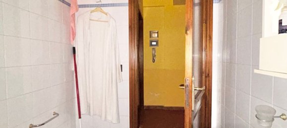 Casa de 4 dormitorios en Campofelice di Roccella, Italy No. 358326 35