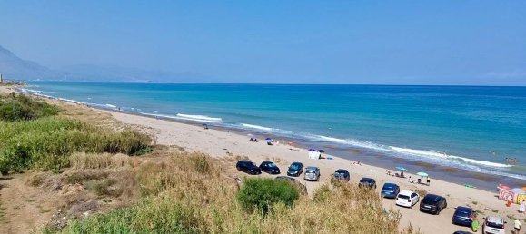 Casa de 4 dormitorios en Campofelice di Roccella, Italy No. 358326 38