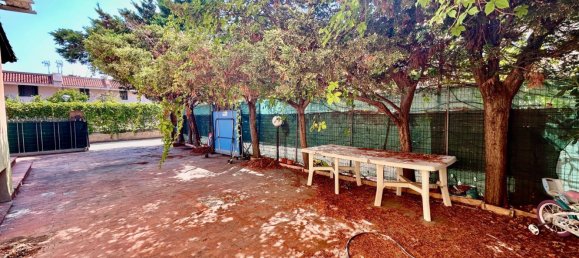 Casa de 4 dormitorios en Campofelice di Roccella, Italy No. 358326 17