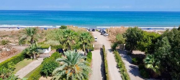 Casa de 4 dormitorios en Campofelice di Roccella, Italy No. 358326 9