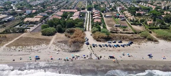 Casa de 4 dormitorios en Campofelice di Roccella, Italy No. 358326 3