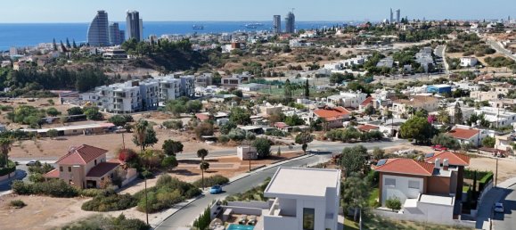 5 Schlafzimmer Villa in Mouttagiaka, Cyprus, Nr. 3783 3