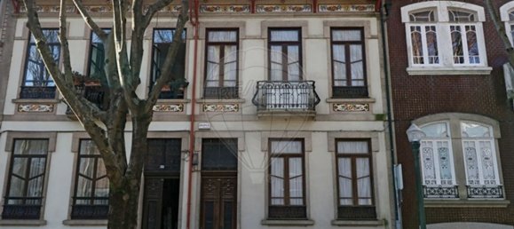 4 bedrooms House in Porto, Portugal No. 26630 15