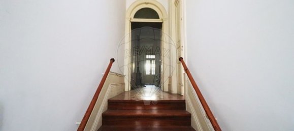 4 bedrooms House in Porto, Portugal No. 26630 16