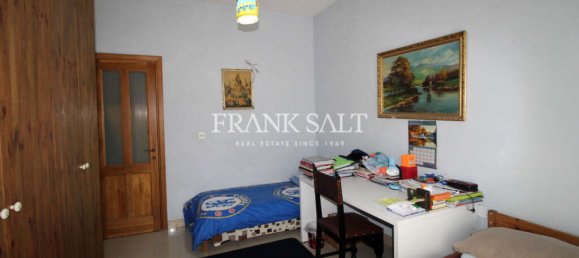 3 bedrooms Villa in Attard, Malta No. 2220 5