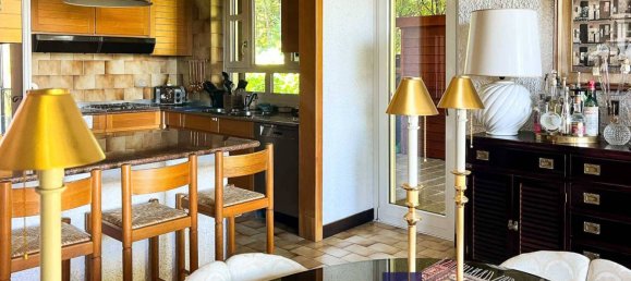 4 chambres Villa à Ispra, Italy No. 59296 22