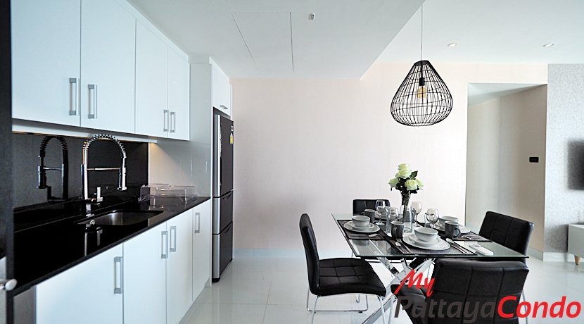 2 bedrooms Condo in Pattaya, Thailand No. 21748