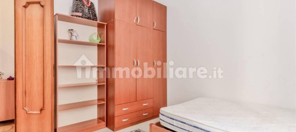 4 bedrooms Apartment in Rome, Italy No. 32647 37