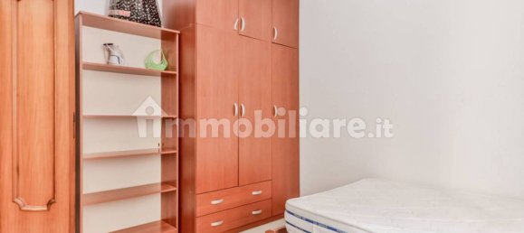 4 bedrooms Apartment in Rome, Italy No. 32647 17