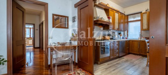 3 chambres Appartement à Rome, Italy No. 140265 6