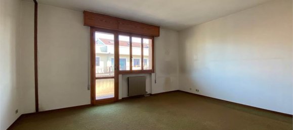 3 bedrooms Apartment in San Donà di Piave, Italy No. 63759 5