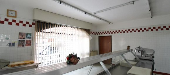  عقار تجاري في Dalmine, Italy 200متر مربع رقم 133741 10