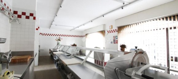  عقار تجاري في Dalmine, Italy 200متر مربع رقم 133741 22