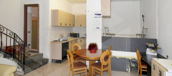 4 rooms Building in Rescaldina, Italy No. 22814 22