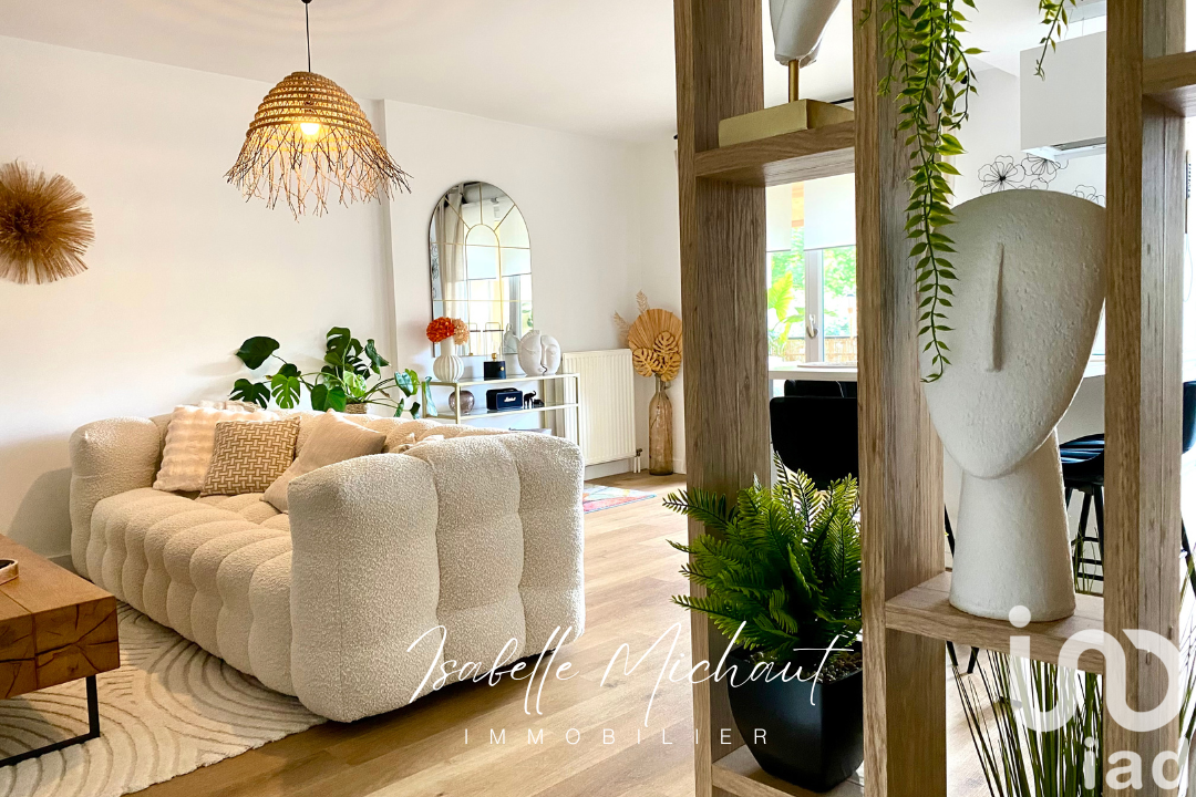 2 bedrooms Apartment in Verneuil-sur-Seine, France No. 318239