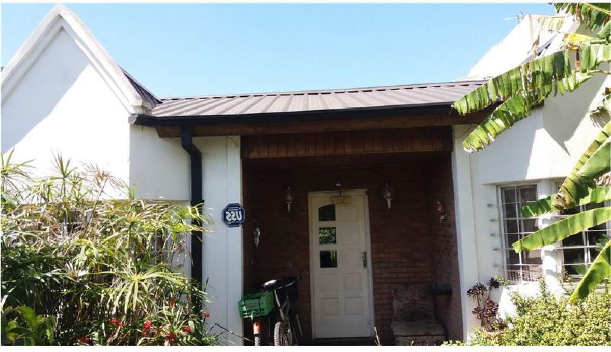 3 bedrooms House in Pilar, Argentina No. 7408