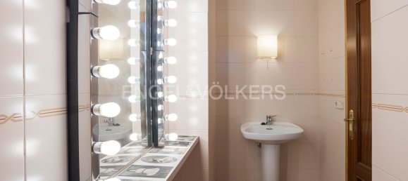 2 bedrooms Apartment in Madrid, Spain No. 137332 10