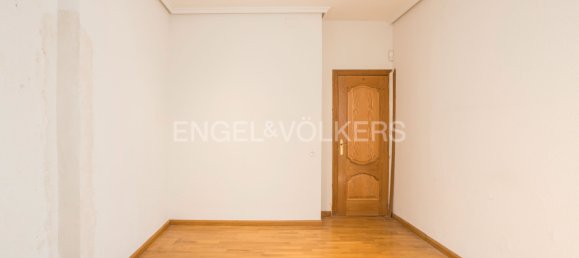 2 bedrooms Apartment in Madrid, Spain No. 137332 8
