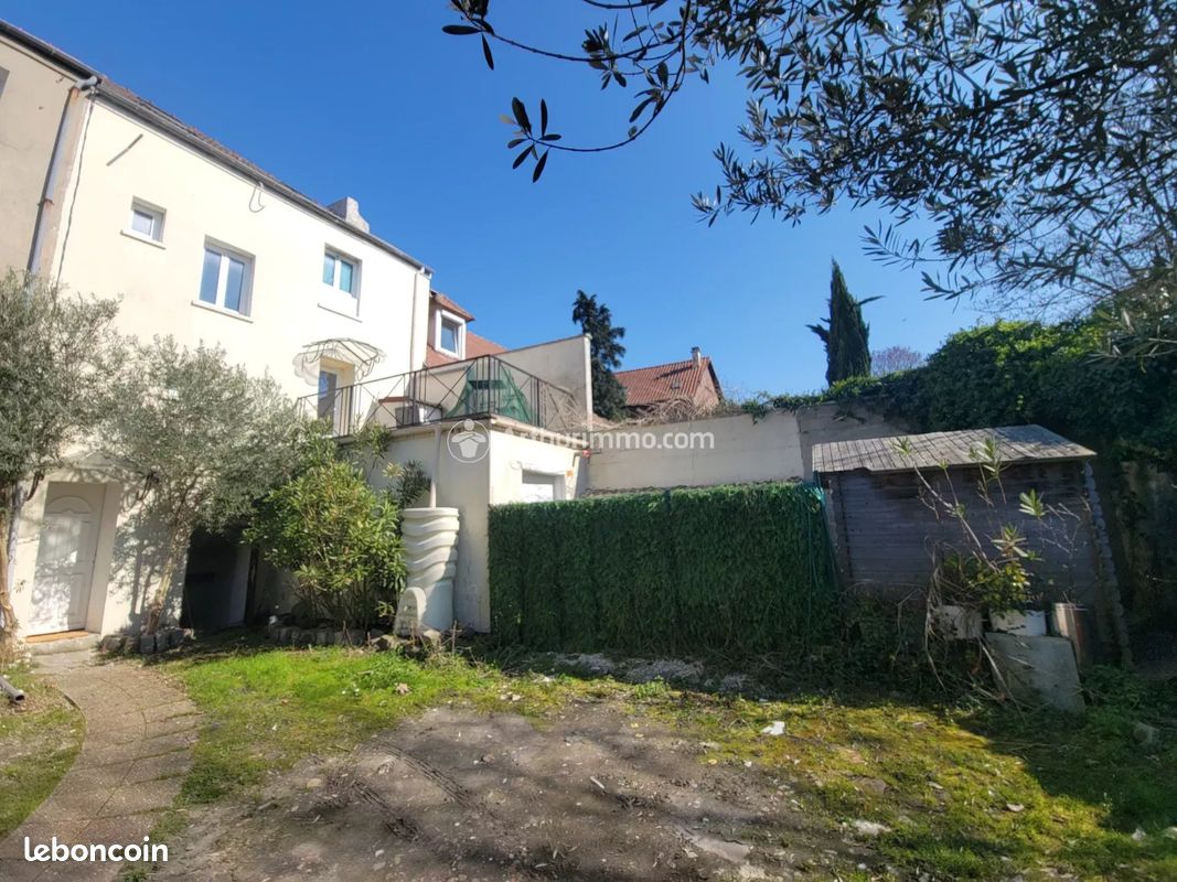 5-Zimmer Haus in Sarcelles, France, Nr. 122968