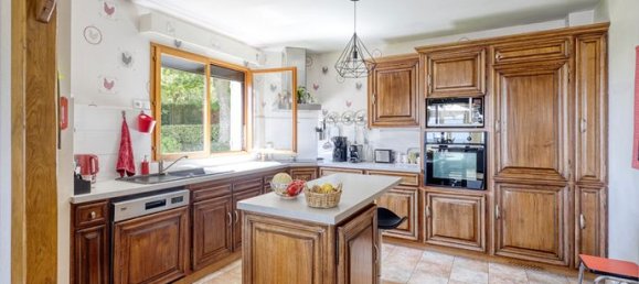 Casa de 4 dormitorios en Fontenay, France No. 315168 4