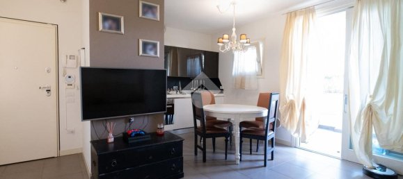 2 Schlafzimmer Wohnung in Prato, Italy, Nr. 314442 3