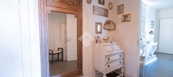 2 Schlafzimmer Wohnung in Prato, Italy, Nr. 314442 19