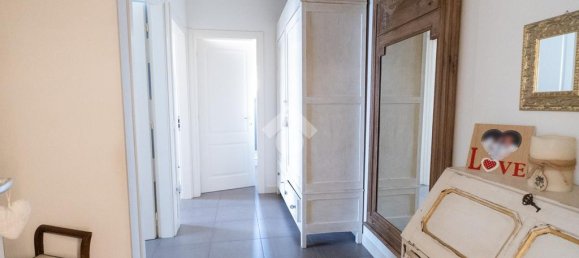 2 Schlafzimmer Wohnung in Prato, Italy, Nr. 314442 18