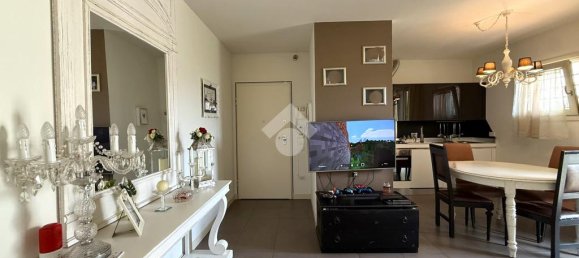 2 Schlafzimmer Wohnung in Prato, Italy, Nr. 314442 11