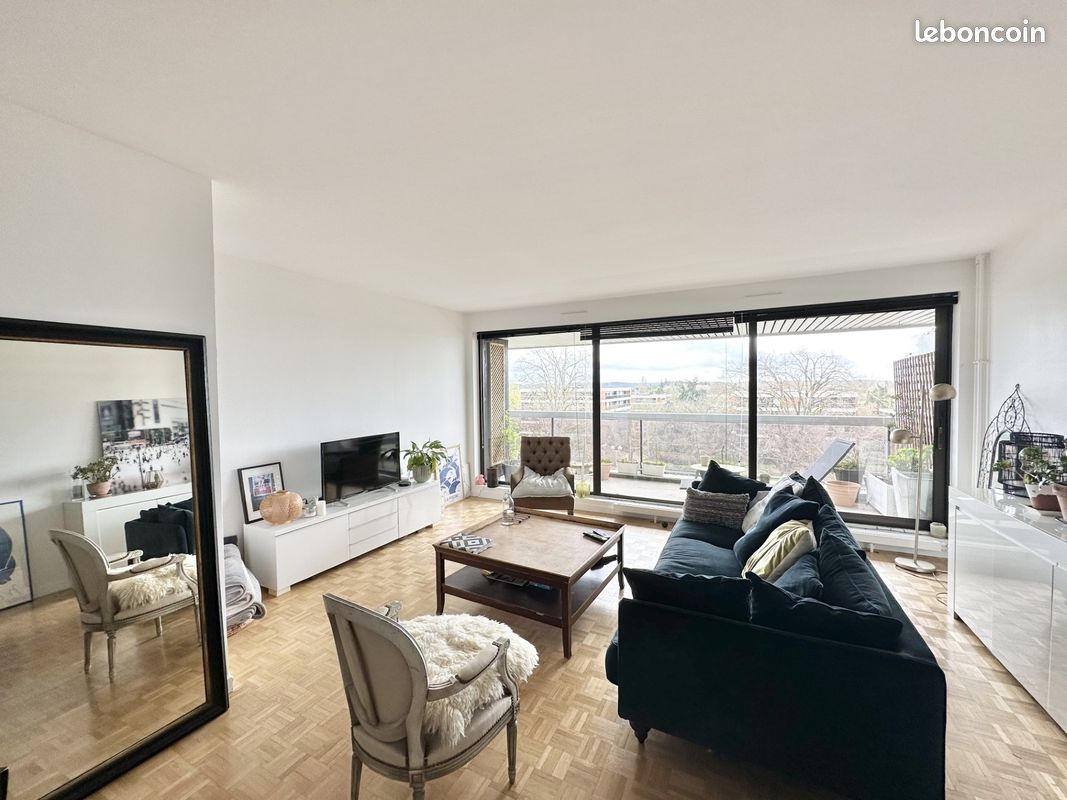 3 chambres Appartement à Yvelines, France No. 180156