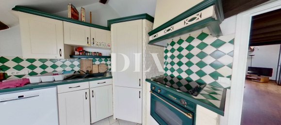 2 bedrooms Duplex in Fontainebleau, France No. 345272 2