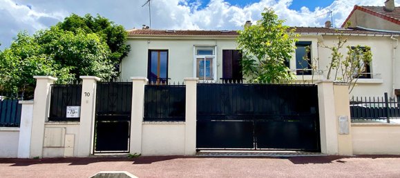 2 bedrooms House in Nanterre, France No. 181048 14