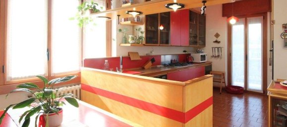 5 Schlafzimmer Villa in Limbiate, Italy, Nr. 196640 11