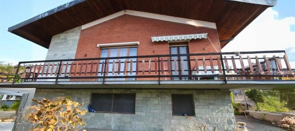 5 Schlafzimmer Villa in Limbiate, Italy, Nr. 196640 2