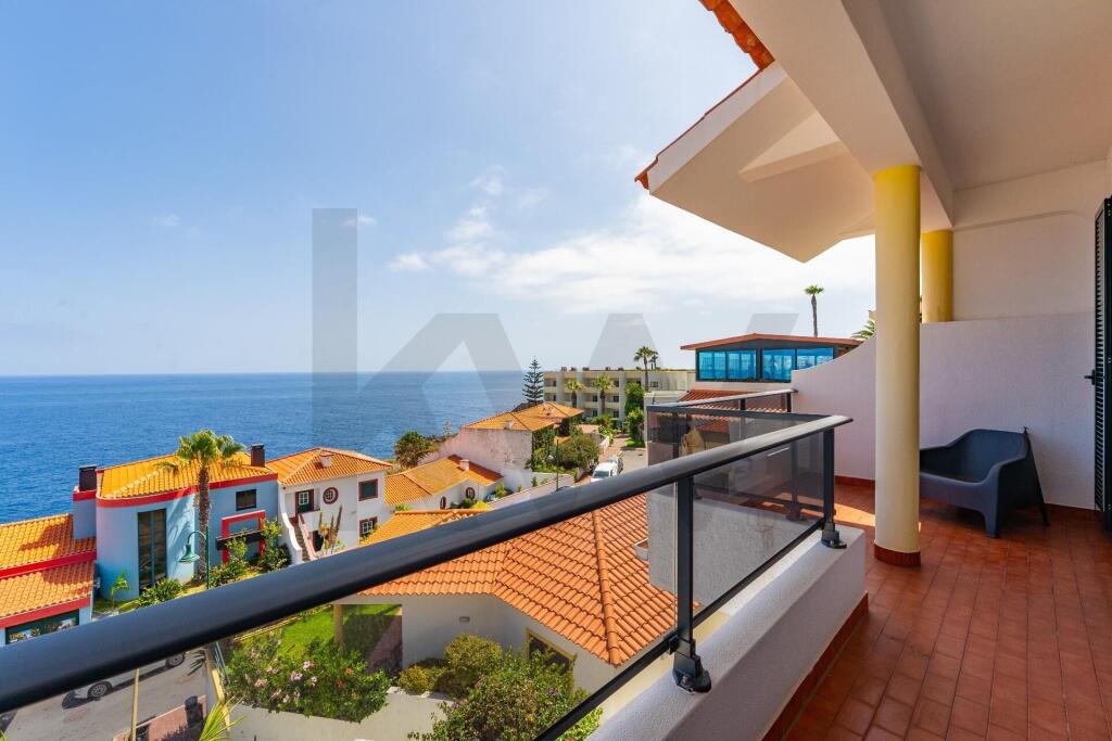 3 bedrooms House in Canico, Portugal No. 272948