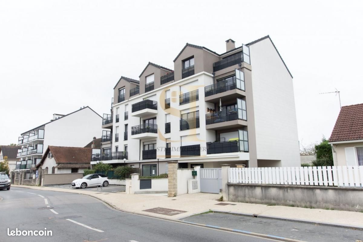 1 bedroom Apartment in Quincy-sous-Senart, France No. 285767