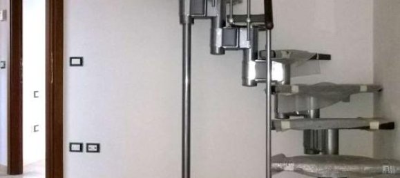 6 rooms Apartment in Carmignano, Italy No. 75651 12