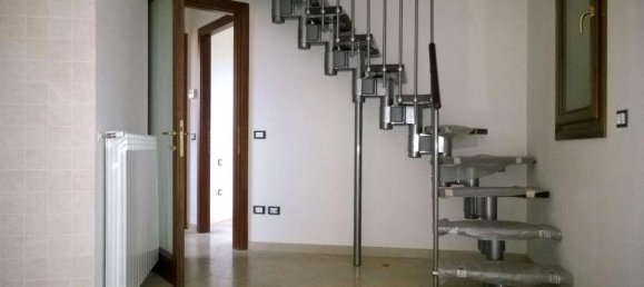 6 rooms Apartment in Carmignano, Italy No. 75651 13