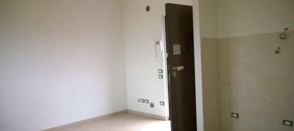 6 rooms Apartment in Carmignano, Italy No. 75651 9