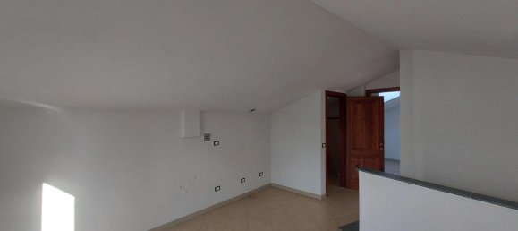 6 rooms Apartment in Carmignano, Italy No. 75651 19