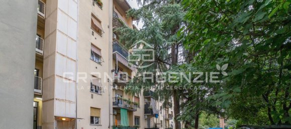 2 bedrooms Apartment in Parma, Italy No. 333789 11