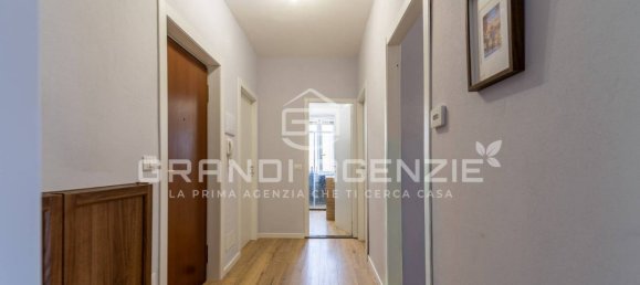 2 bedrooms Apartment in Parma, Italy No. 333789 4