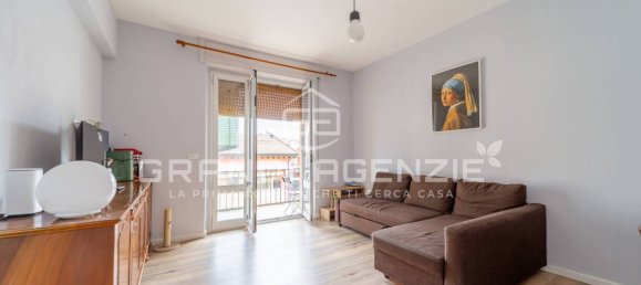 2 bedrooms Apartment in Parma, Italy No. 333789 2