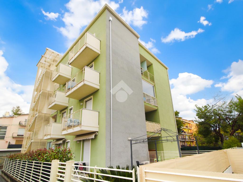 3 غرف نوم شقة في Grottammare, Italy رقم 299962