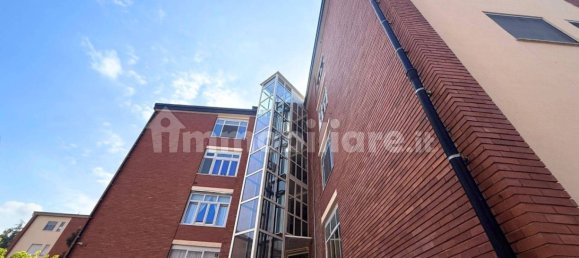 Квартира с 2 спальнями в Альба, Италия № 284555 11