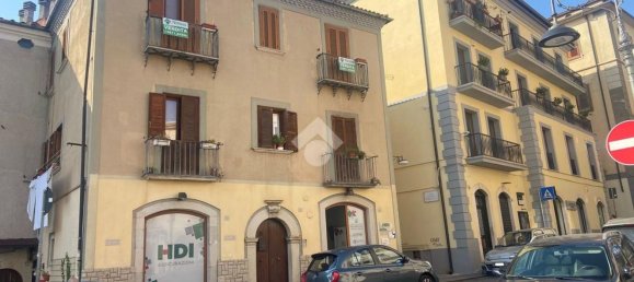 4 rooms Apartment in Potenza, Italy No. 300758 3