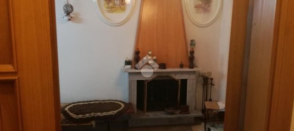 4 rooms Apartment in Potenza, Italy No. 300758 8