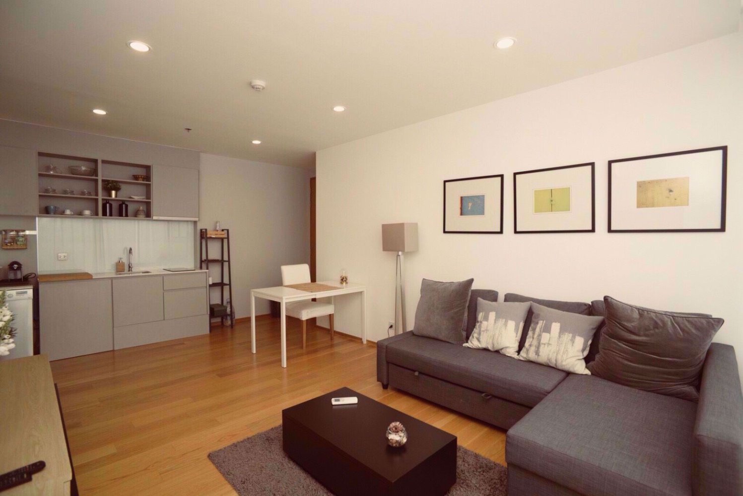 1 bedroom Condo in Bang Rak, Thailand No. 10433