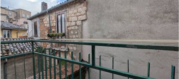 4-salle Appartement à Molise, Italy No. 46728 4