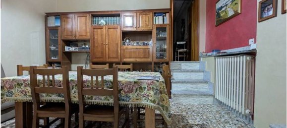 4-salle Appartement à Molise, Italy No. 46728 6