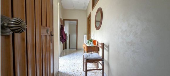 4-salle Appartement à Molise, Italy No. 46728 5